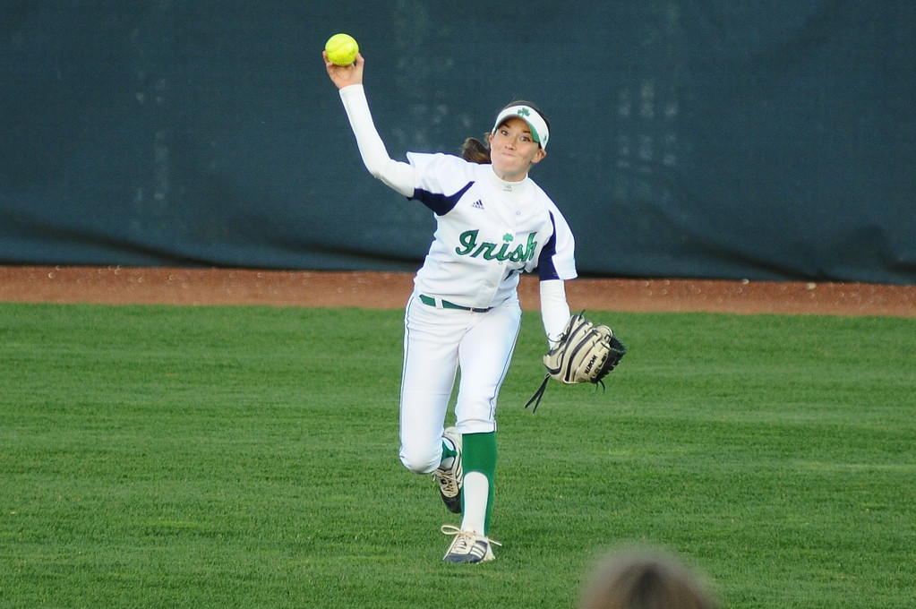 Softball Wins Home Opener Over Western Michigan
