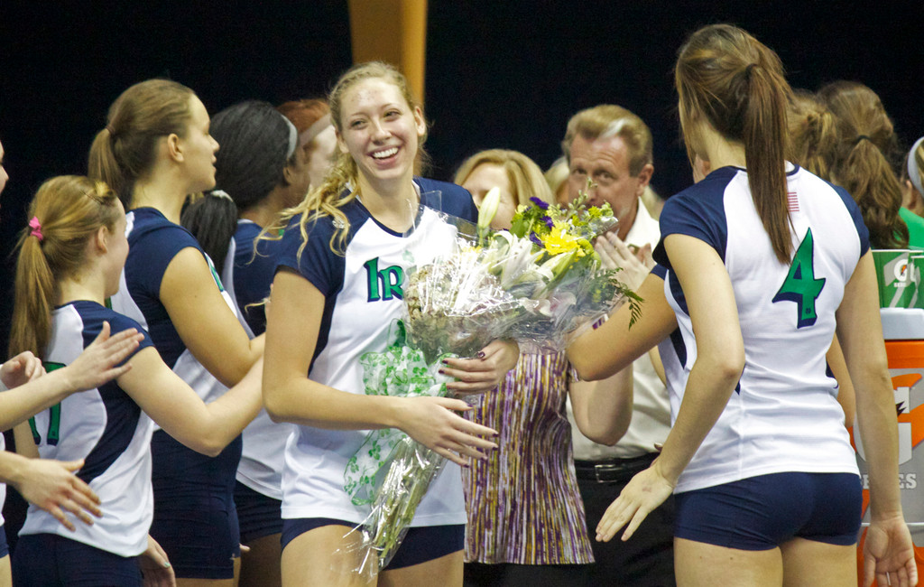 11/9 Volleyball vs Cincinnati
