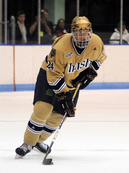 Irish Hold On For 3-2 Win Over Nebraska-Omaha Sophomore defenseman Sean Lorenz' second goal of the season proved to be the game winner in Notre Dame's 3-2 win over Nebraska-Omaha.
