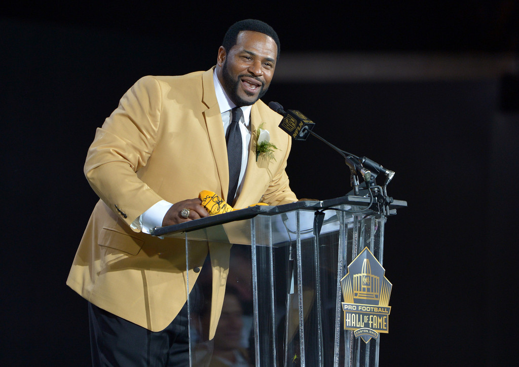 Jerome Bettis and Tim Brown inducted into Pro Football Hall of Fame