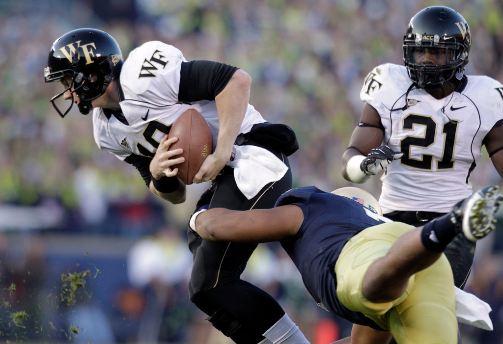 No. 3 Irish Remain Perfect, Overpower Wake Forest, 38-0 (AP)