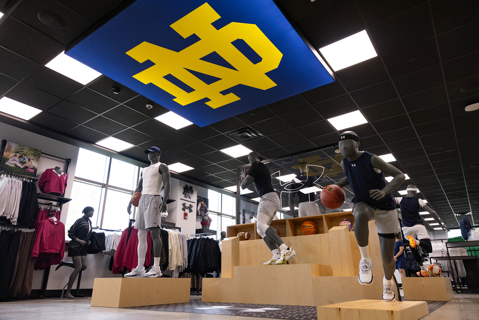 Notre Dame Athletics and Under Armour Announce Grand Reopening of Leep Varsity Shop Notre Dame Athletics and Under Armour Announce Grand Reopening of Leep Varsity Shop