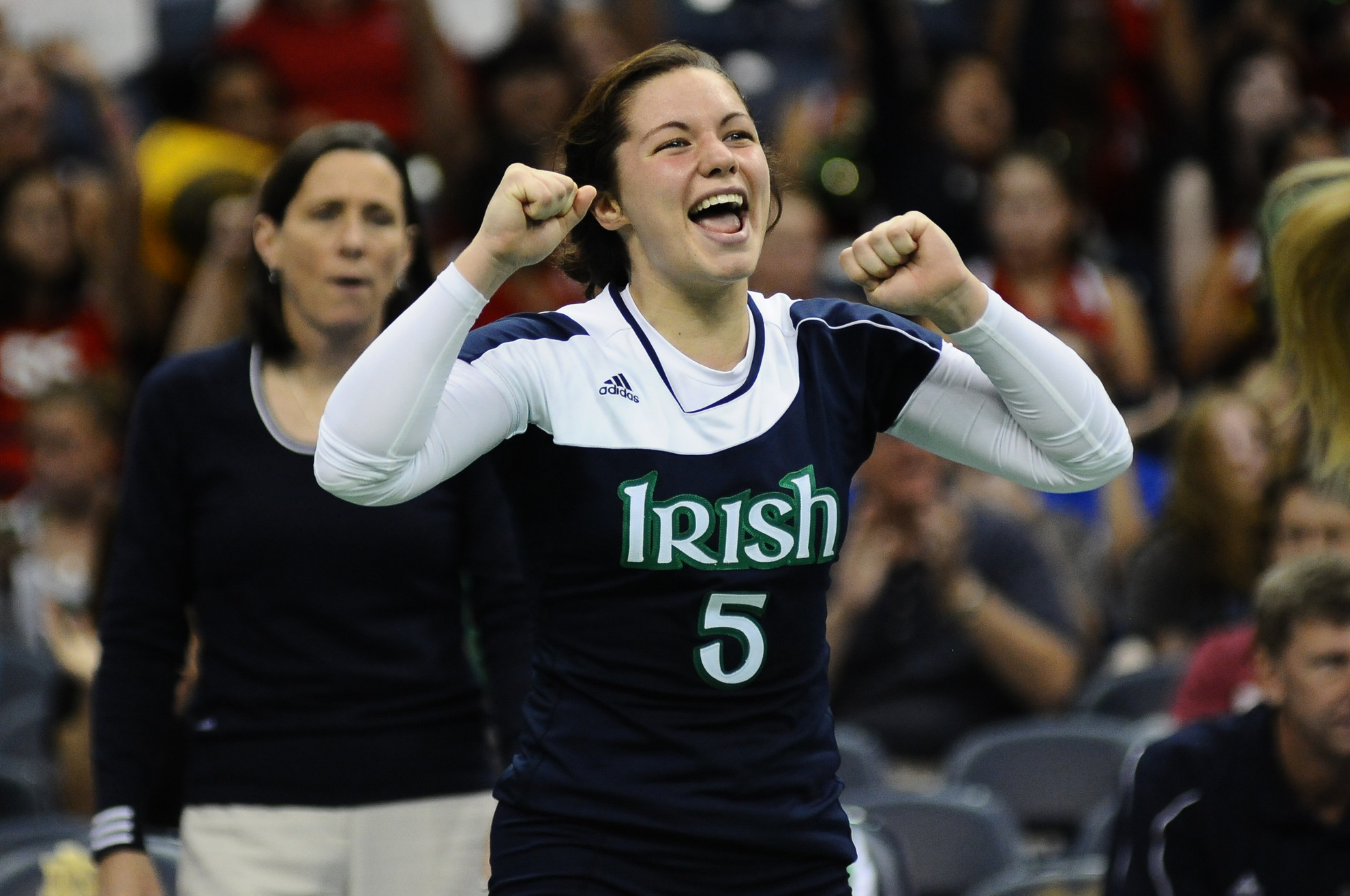 Irish Snap Jayhawk Win Streak With 3-1 Win Freshman Taylor Morey led the Irish in digs on Sunday with 17 as Notre Dame defeated Kansas, 3-1.