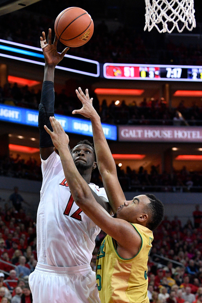 Louisville 71, Notre Dame 64