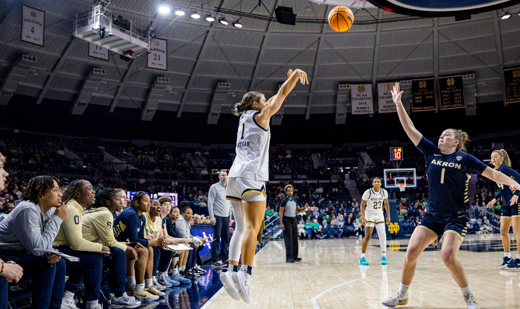 No. 18 Notre Dame, No. 14 Michigan Set For Ranked Showdown No. 18 Notre Dame, No. 14 Michigan Set For Ranked Showdown
