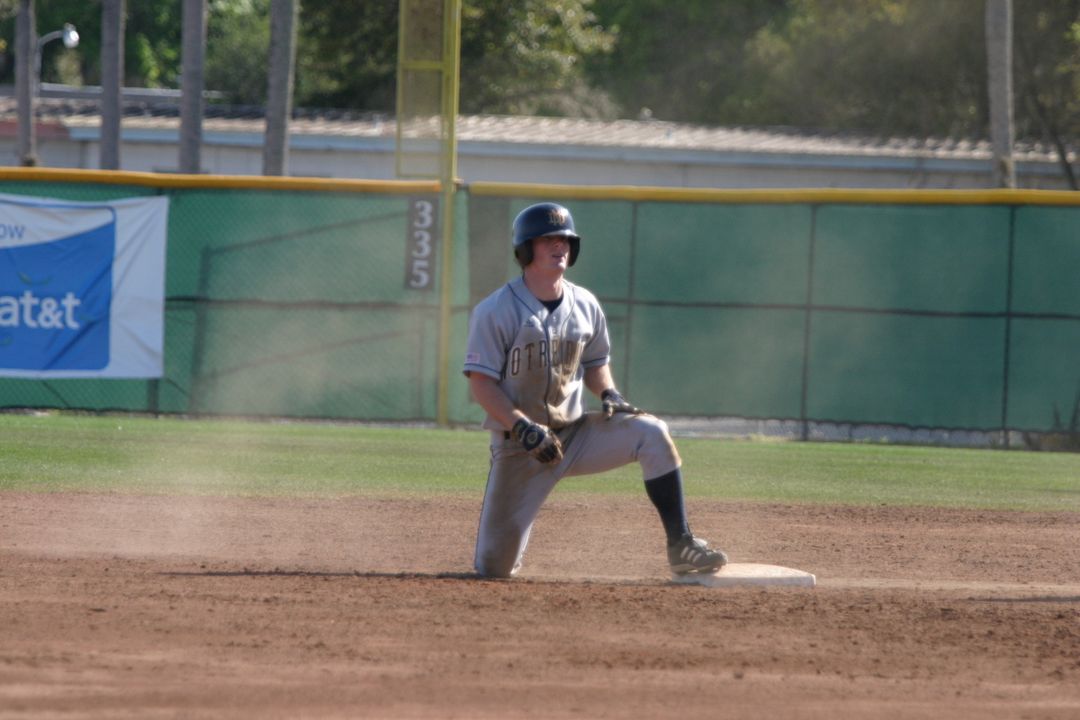Brett Lilley - shown settling into second after his go-ahead single in the 4th (6-5) - played a lead role during a strong all-around offensive game from the Irish, in the 16-6 win over #7 Nebaska (photo by Pete LaFleur).