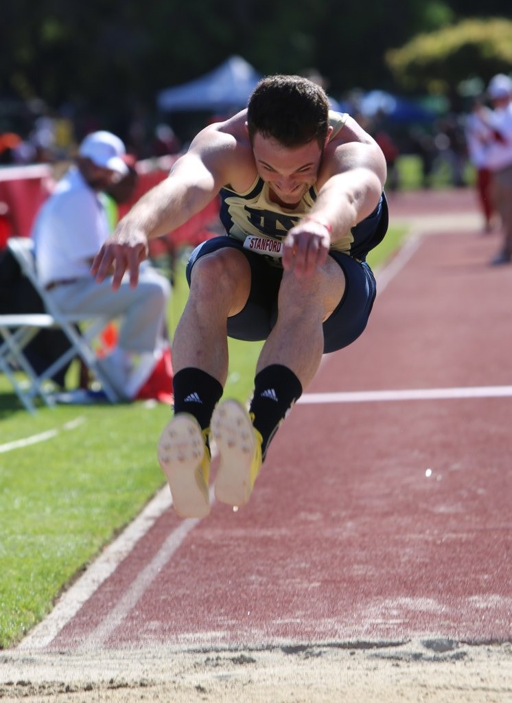 Renwick Named To Capital One Academic All-America Division I Cross Country/Track & Field Team VE0A5009