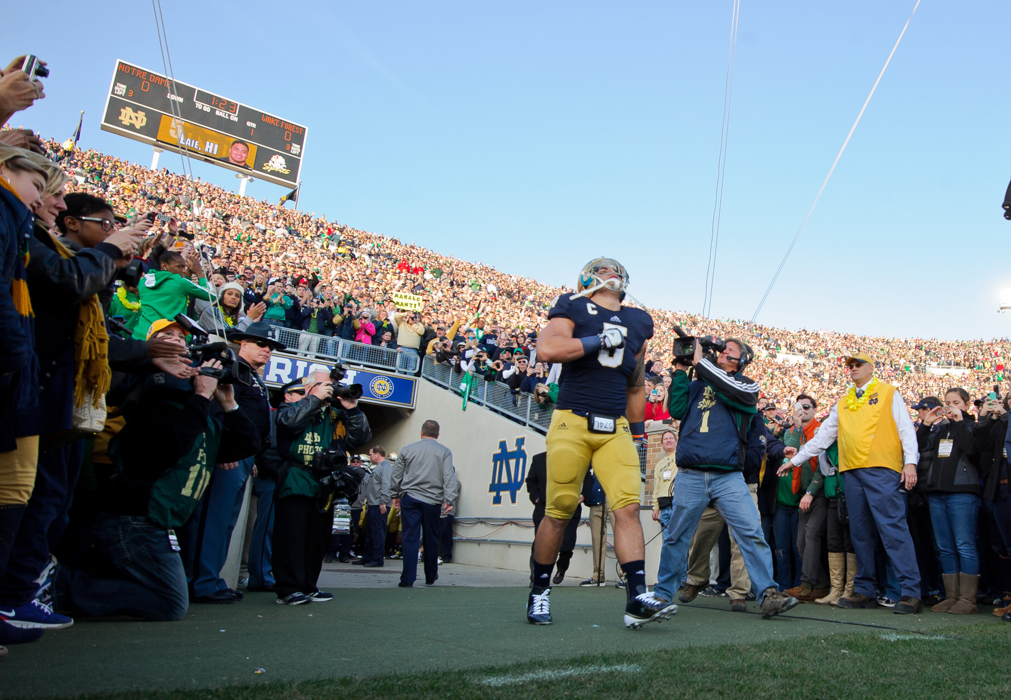 Manti Te’o: The Notre Dame Linebacker Unplugged Te'o on Senior Day