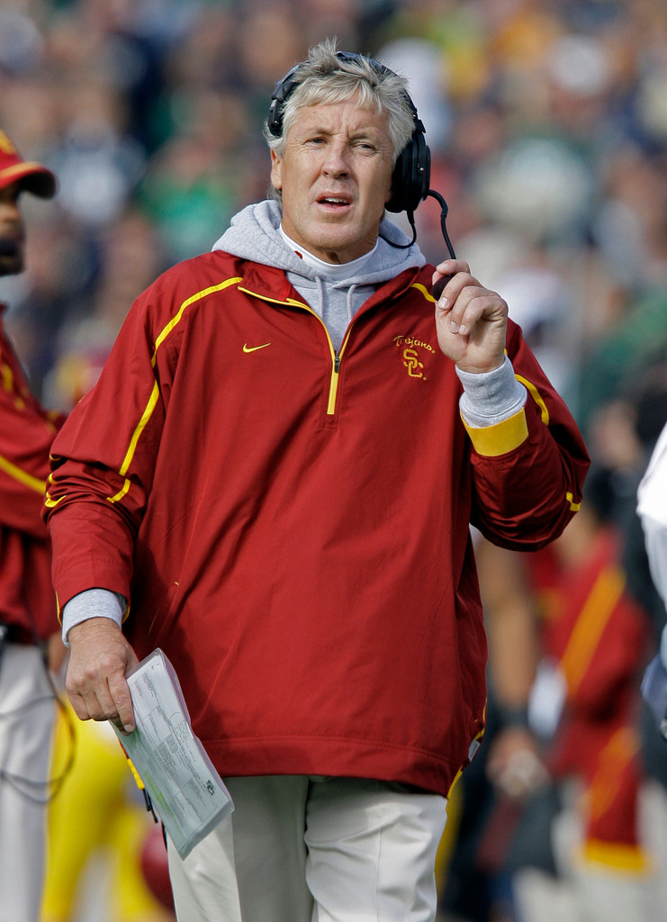 Notre Dame Falls to USC, 34-27 (AP)