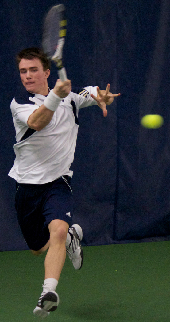 No. 28 Irish Tripped Up By No. 17 Illini, 4-3 Sophomore Greg Andrews knocked off No. 24 Roy Kalmanovich, 6-2, 6-3.