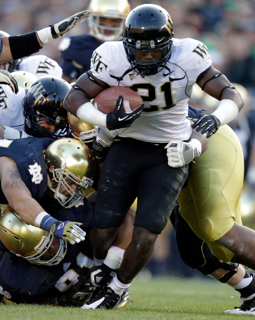 No. 3 Irish Remain Perfect, Overpower Wake Forest, 38-0 (AP)