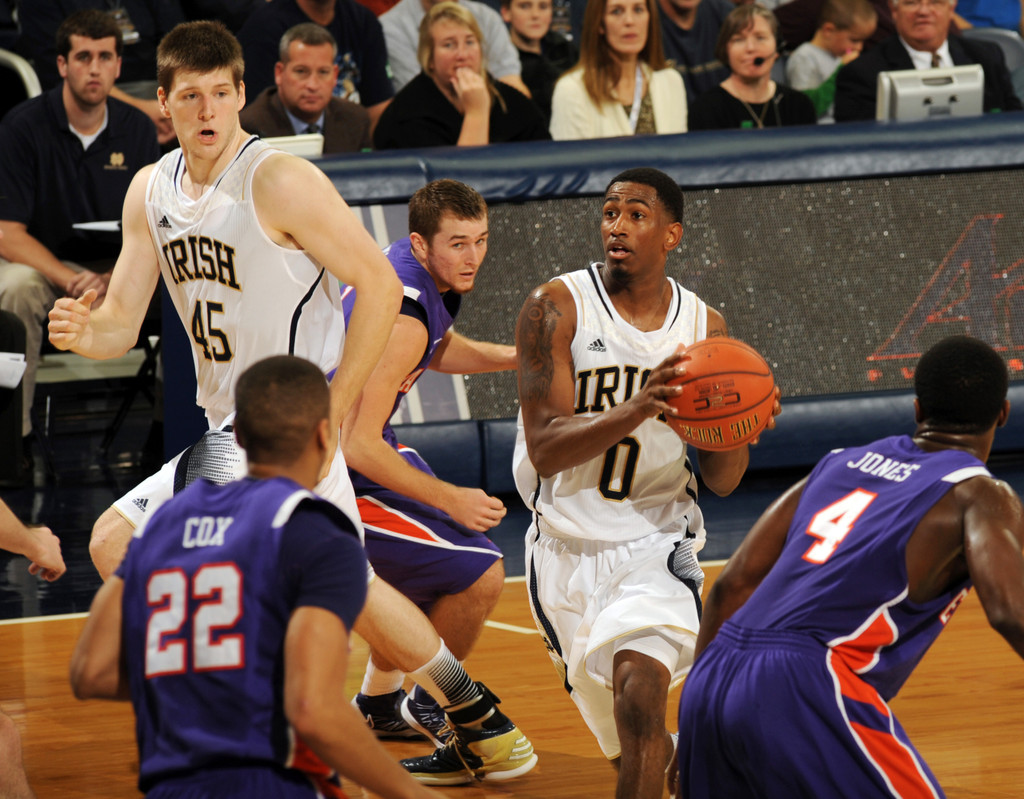 Irish Down Purple Aces in Season-Opener (AP)