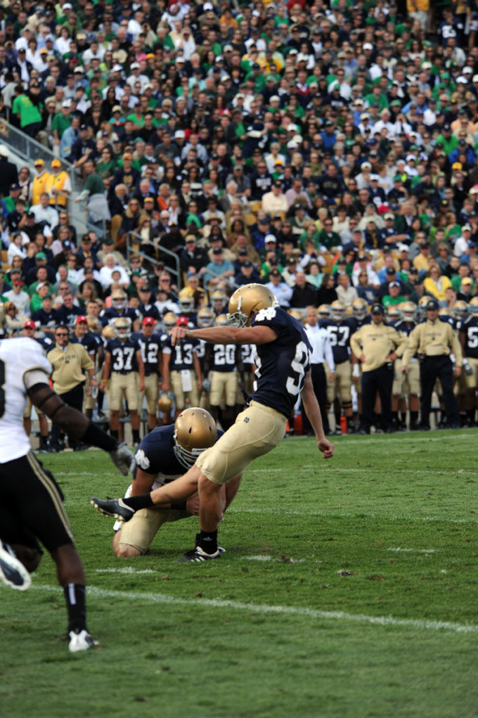 David Ruffer Named Semifinalist For The 2010 Lou Groza Collegiate Place-Kicker Award David Ruffer is a perfect 18 of 18 on field goals in his career