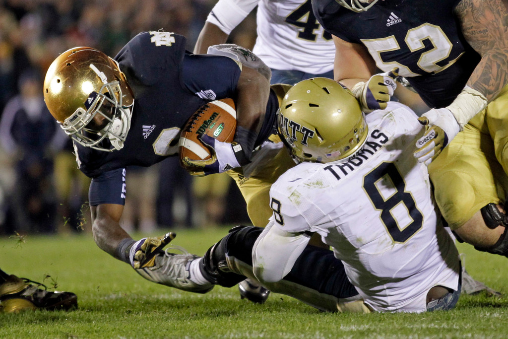 No. 4 Notre Dame Fights Back to Defeat Pitt 29-26 in Third OT (AP)