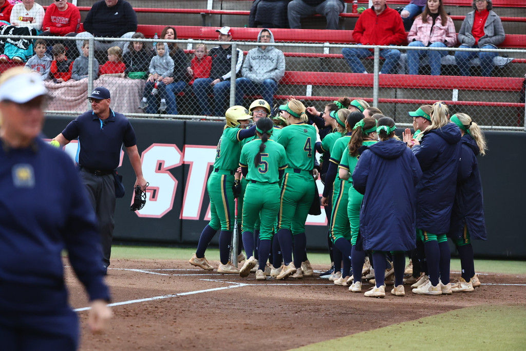 Notre Dame Fighting Irish - Official Athletics Website