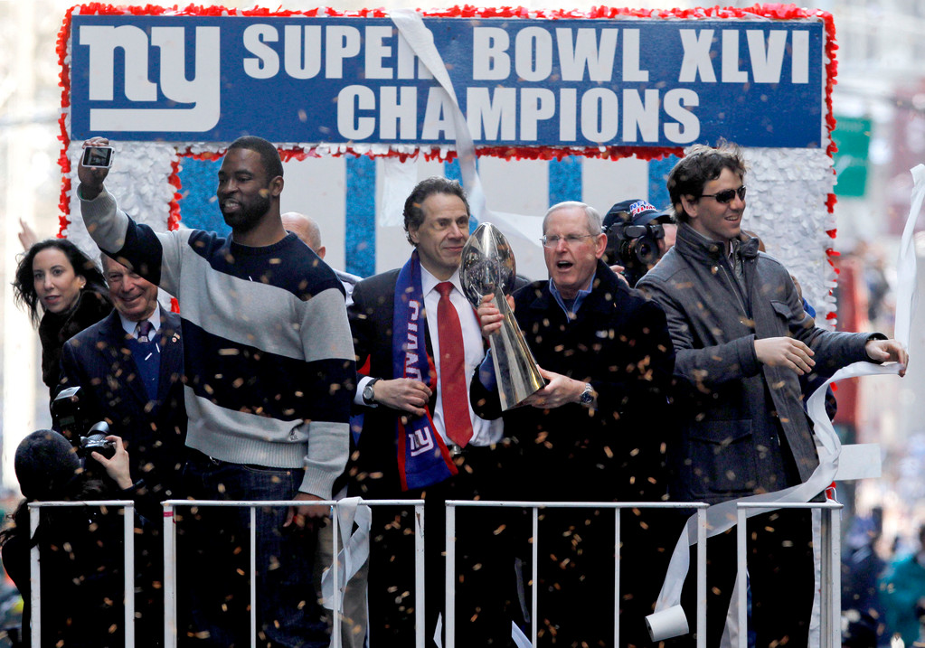 Justin Tuck & Sergio Brown at Super Bowl XLVI (AP)