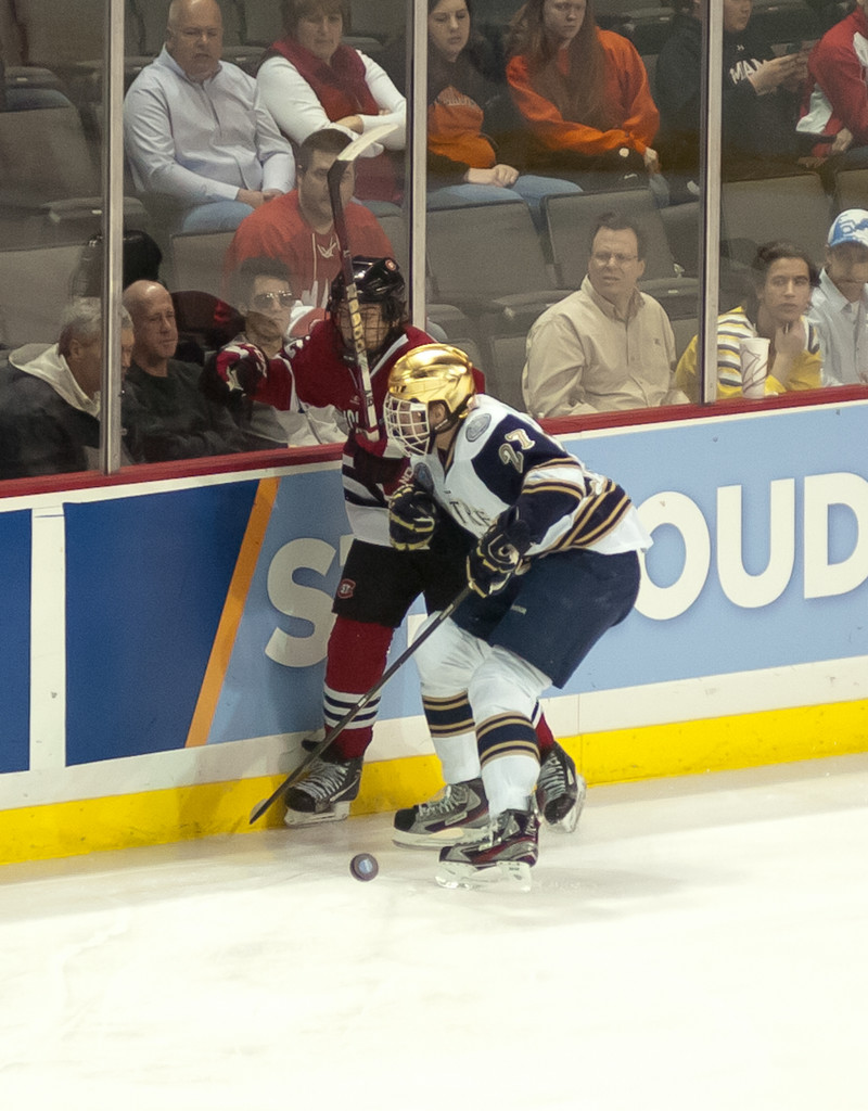 Notre Dame Men's Ice Hockey falls to St. Cloud State on 03-30-2013