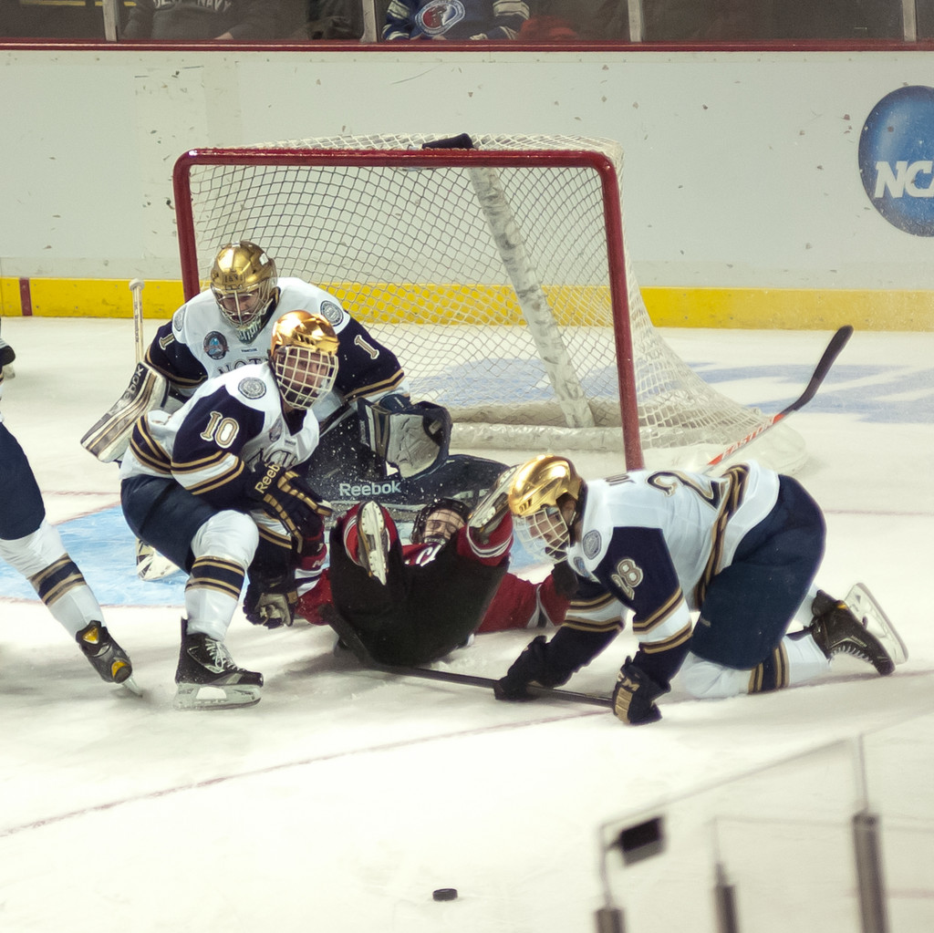 Notre Dame Men's Ice Hockey falls to St. Cloud State on 03-30-2013