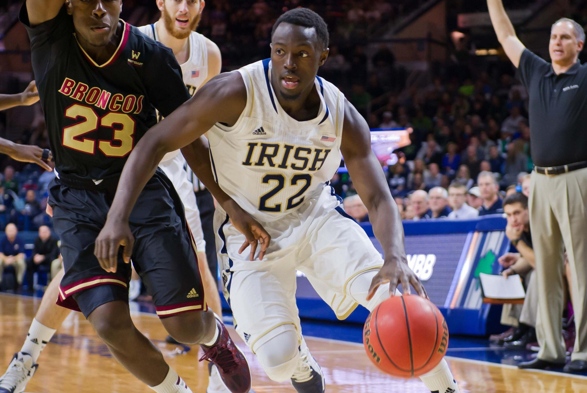 Notre Dame Bounces Back Against Santa Clara 84-69 Senior guard Jerian Grant is 20 points away from reaching the 1,000-point milestone for his career.