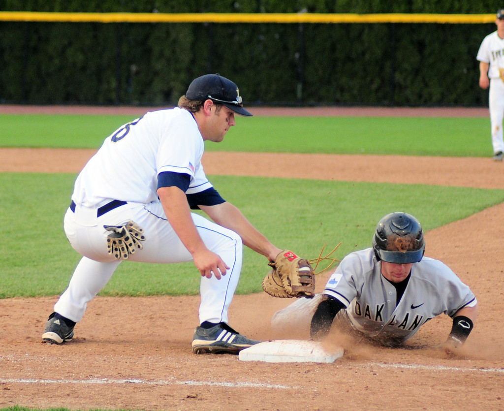 Irish Defeat Oakland, 13-6