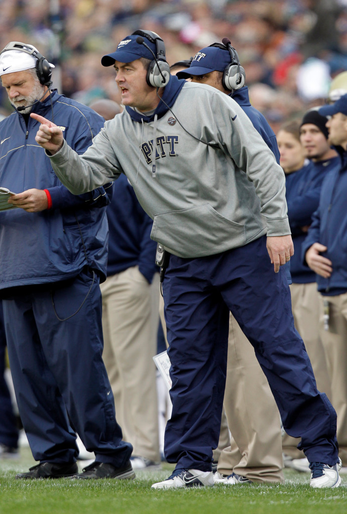 No. 4 Notre Dame Fights Back to Defeat Pitt 29-26 in Third OT (AP)