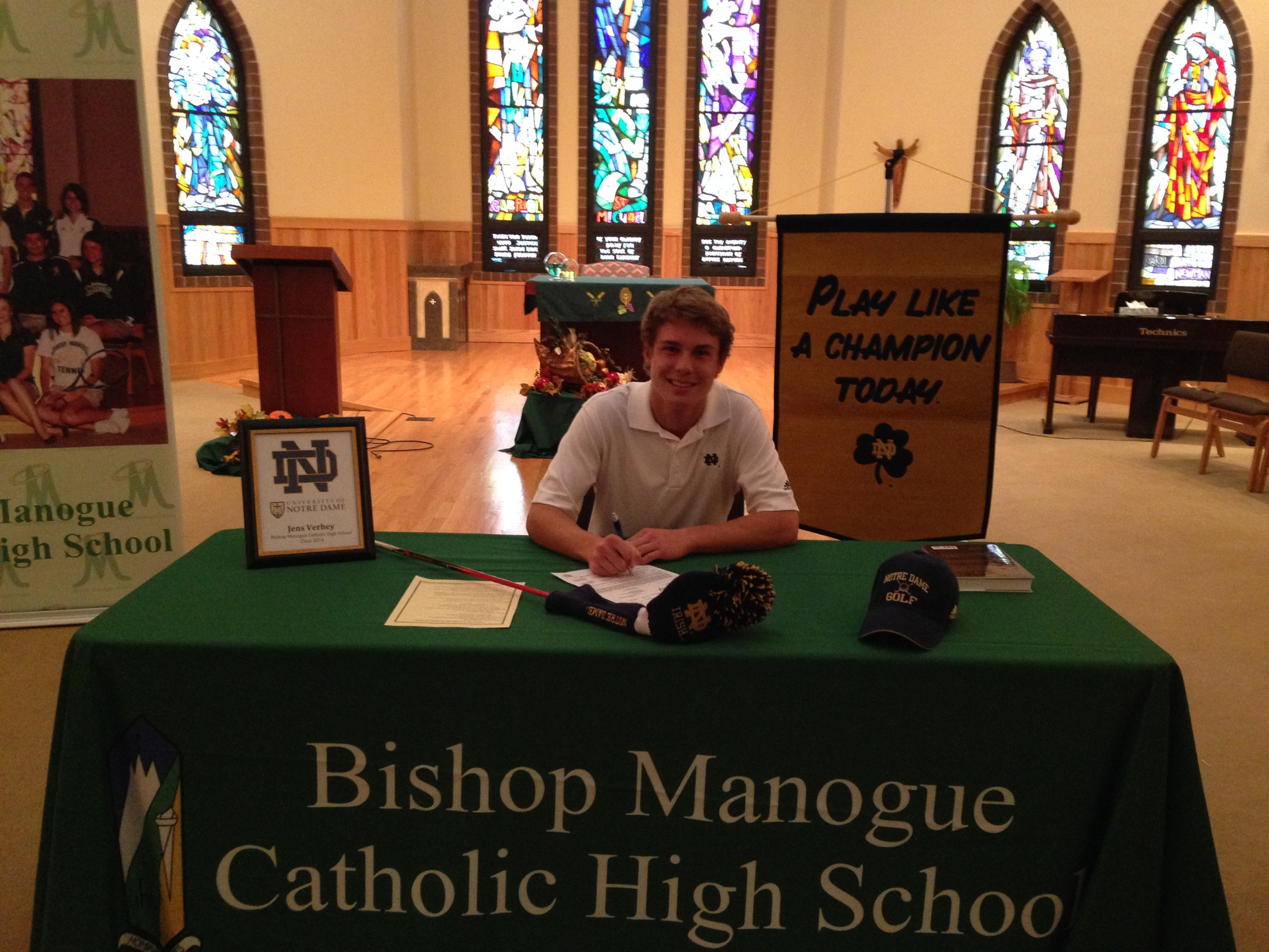 Irish Golf Signs Prep Pair During Early Period Jens Verhey signing his National Letter of Intent to join the Notre Dame men's golf program in 2014