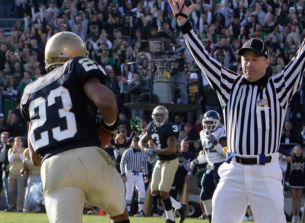 Notre Dame Falls To UConn, 33-30 Connecticut Notre Dame Football