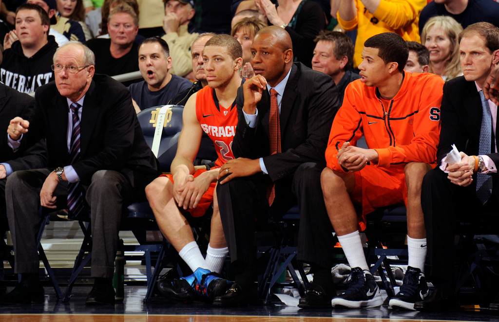 Irish Upset No. 1 Syracuse, 67-58 (AP)