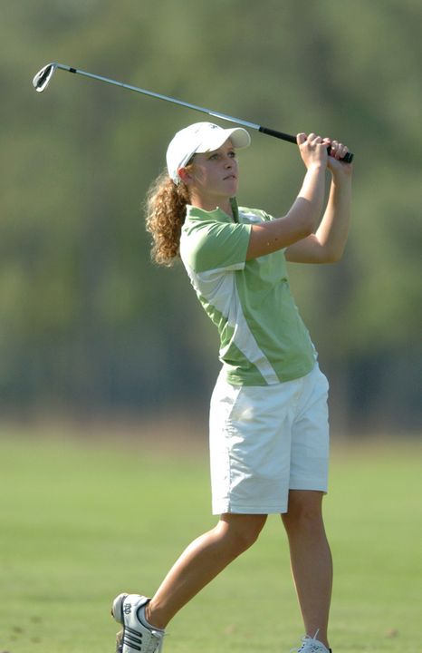 Katie Conway fired a three-over par 75 to lead the Irish in the second round of play at the LSU Tiger/Wave Classic.