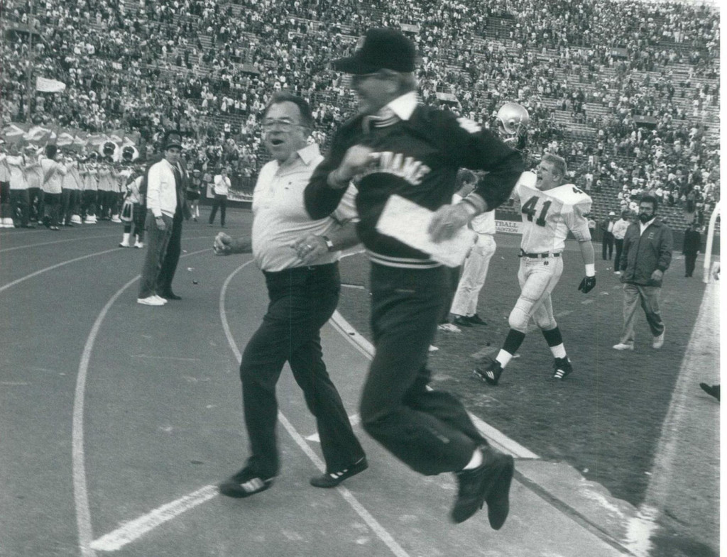 Notre Dame Fighting Irish - Official Athletics Website