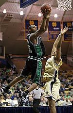 Irish Men’s Basketball Buries Bellarmine, 85-57 Senior guard Russell Carter.