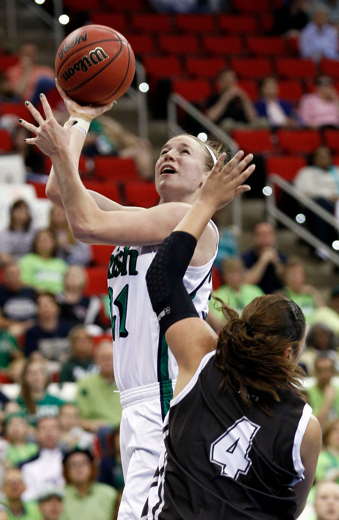 No. 4 Irish Advance With Rout of No. 21 St. Bonaventure, 79-35 (AP)