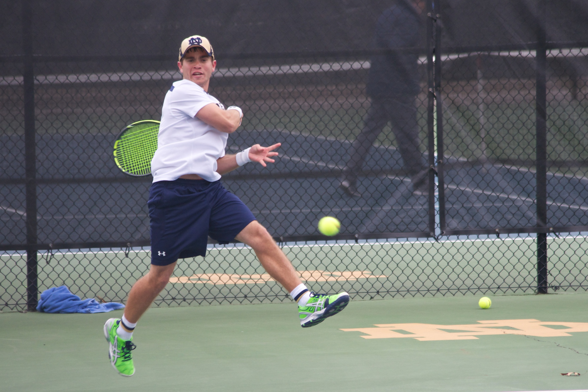 Irish Conclude Fall Play At Bulldog Scramble Senior Kenneth Sabacinski