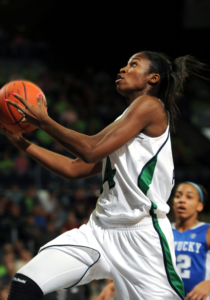 No. 3 Irish Race Past No. 8/7 Kentucky, 92-83 (AP)