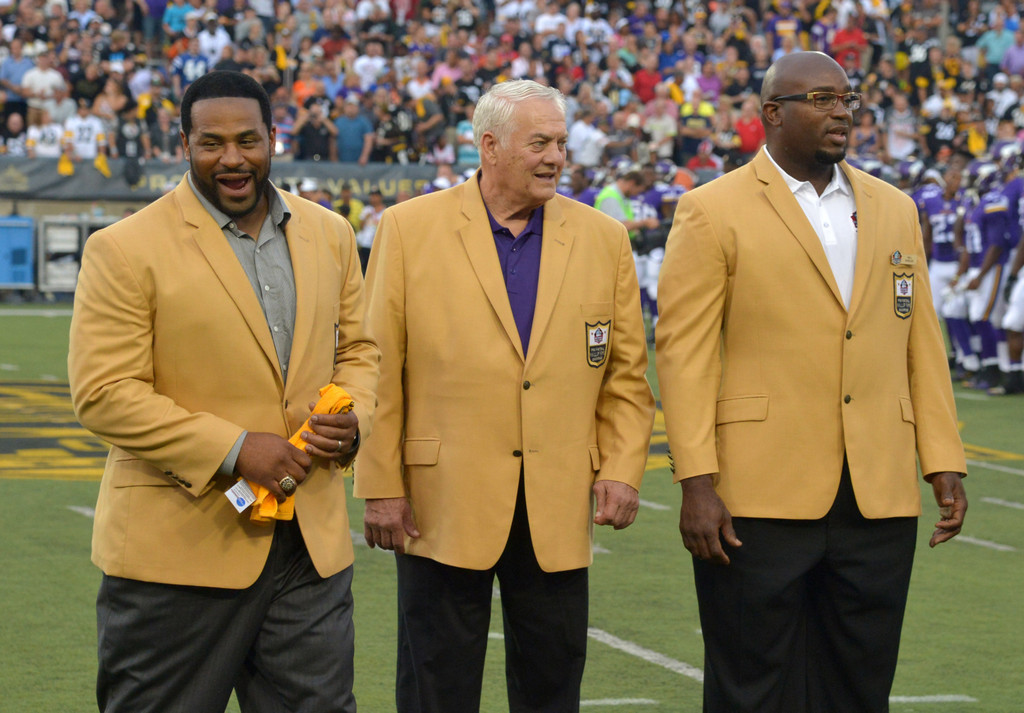 Jerome Bettis and Tim Brown inducted into Pro Football Hall of Fame
