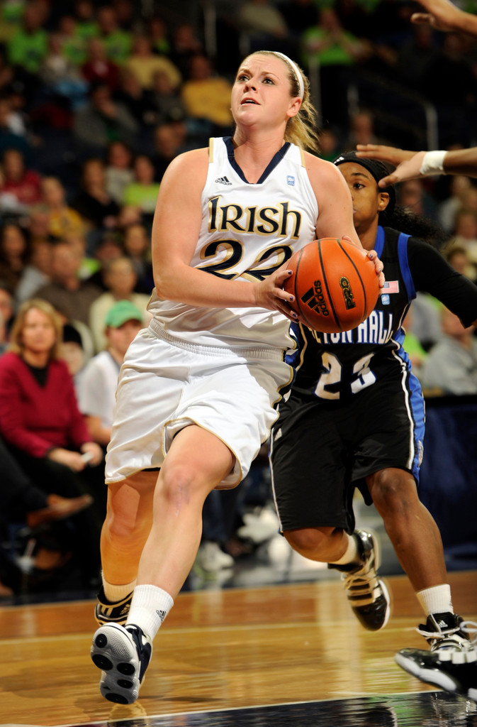 #8 Irish Dominate Seton Hall, 89-38 (AP)