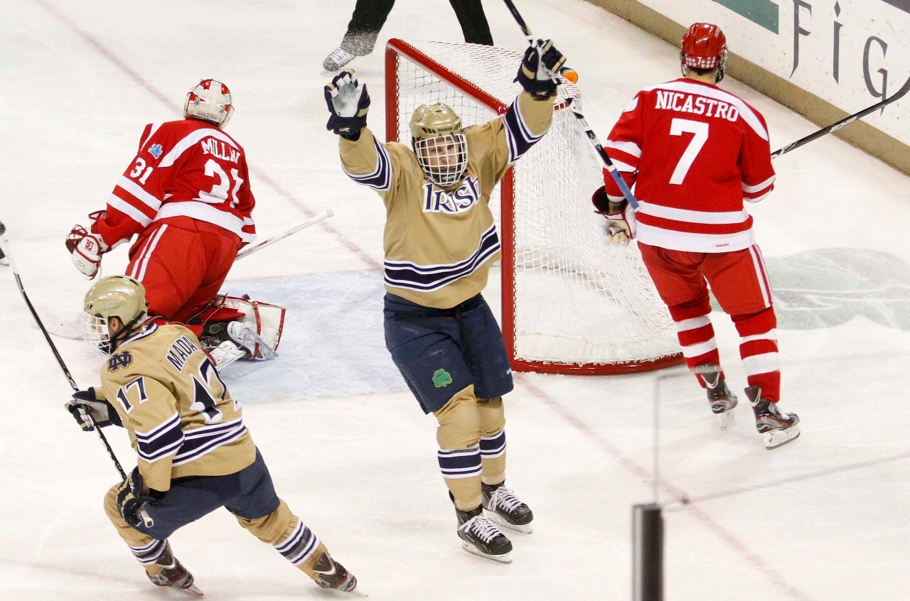 Irish Drop Regular Season Finale With 4-2 Loss To Michigan State Sophomore left wing Anders Lee announced on Tuesday that he will return to Notre Dame for his junior year.