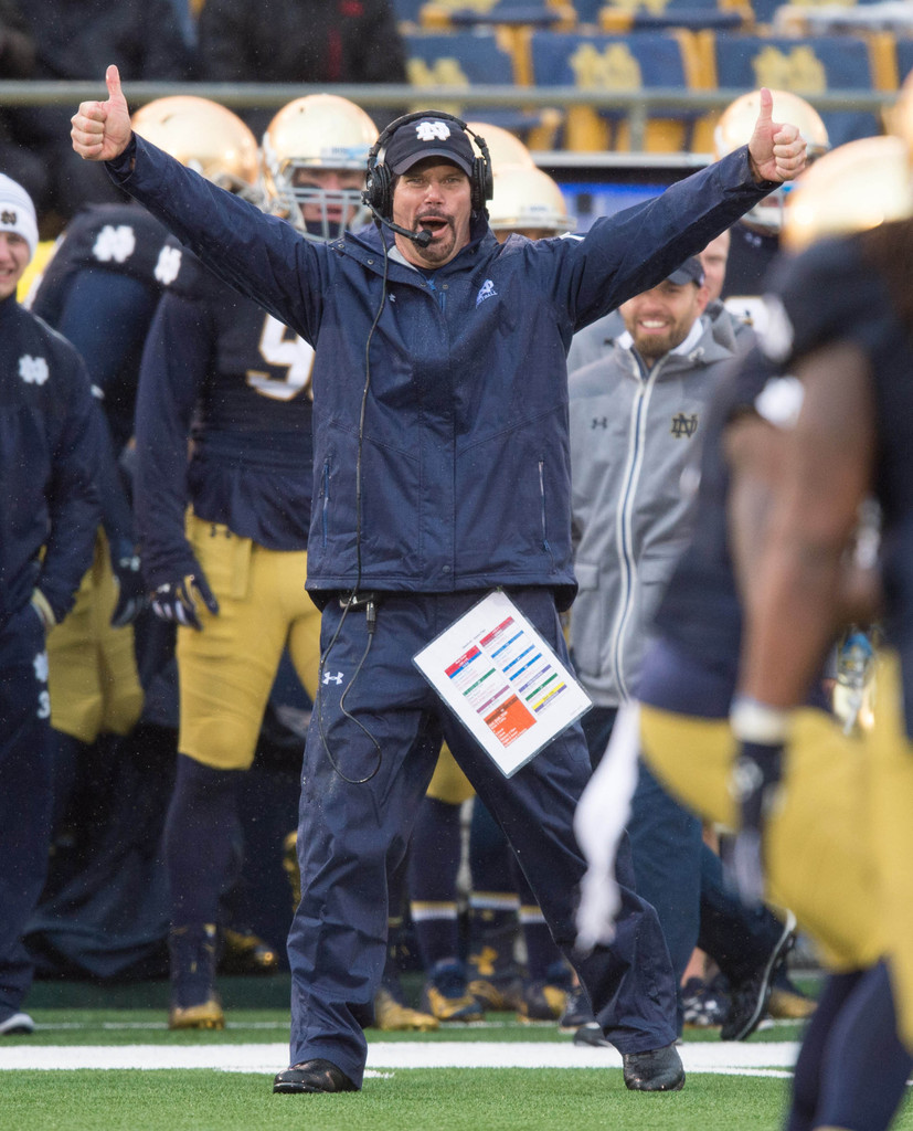 #9/8 Notre Dame 17, #14/13 Stanford 14 (USATSI)