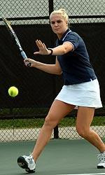 Notre Dame Continues Action In Eck Classic Junior Jennifer Smith won for the second time in as many days on Friday after missing the last 17 months of collegiate competition with a shoulder injury.