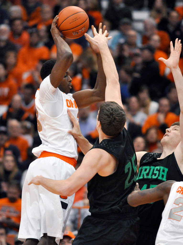 No. 25 Notre Dame Falls To No. 9 Syracuse, 63-47 (AP)