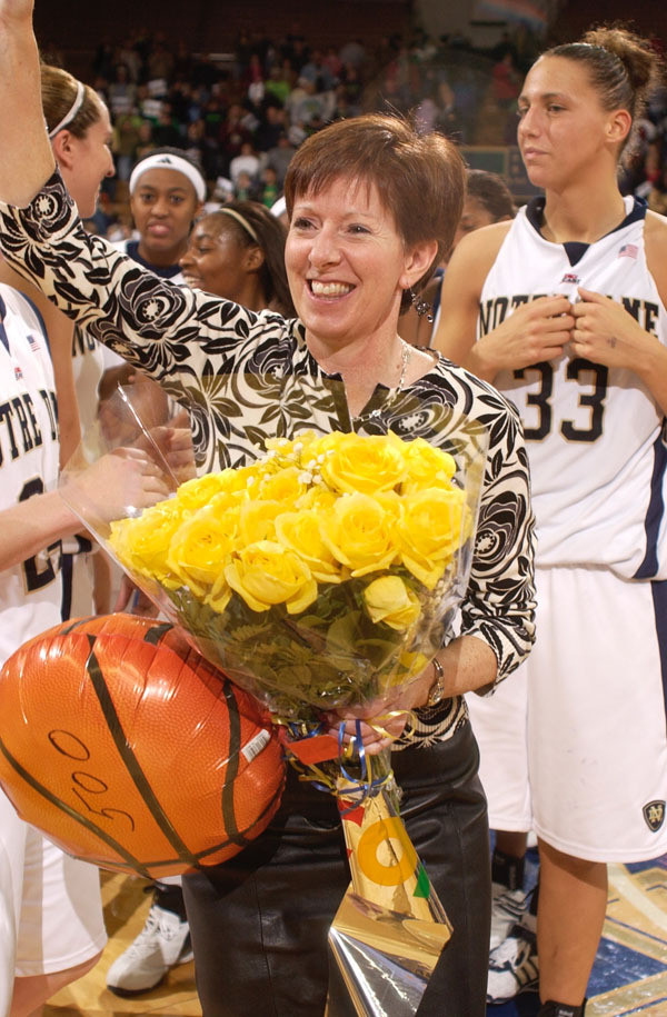 No. 15 Notre Dame Defeats Michigan, 55-45 Coming off her 500th career win, head coach Muffet McGraw is ready for 501 as Notre Dame leads the Western Michigan series 7-0.