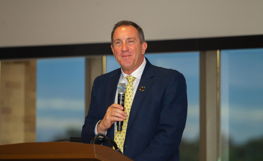 Notre Dame Fighting Irish - Official Athletics Website