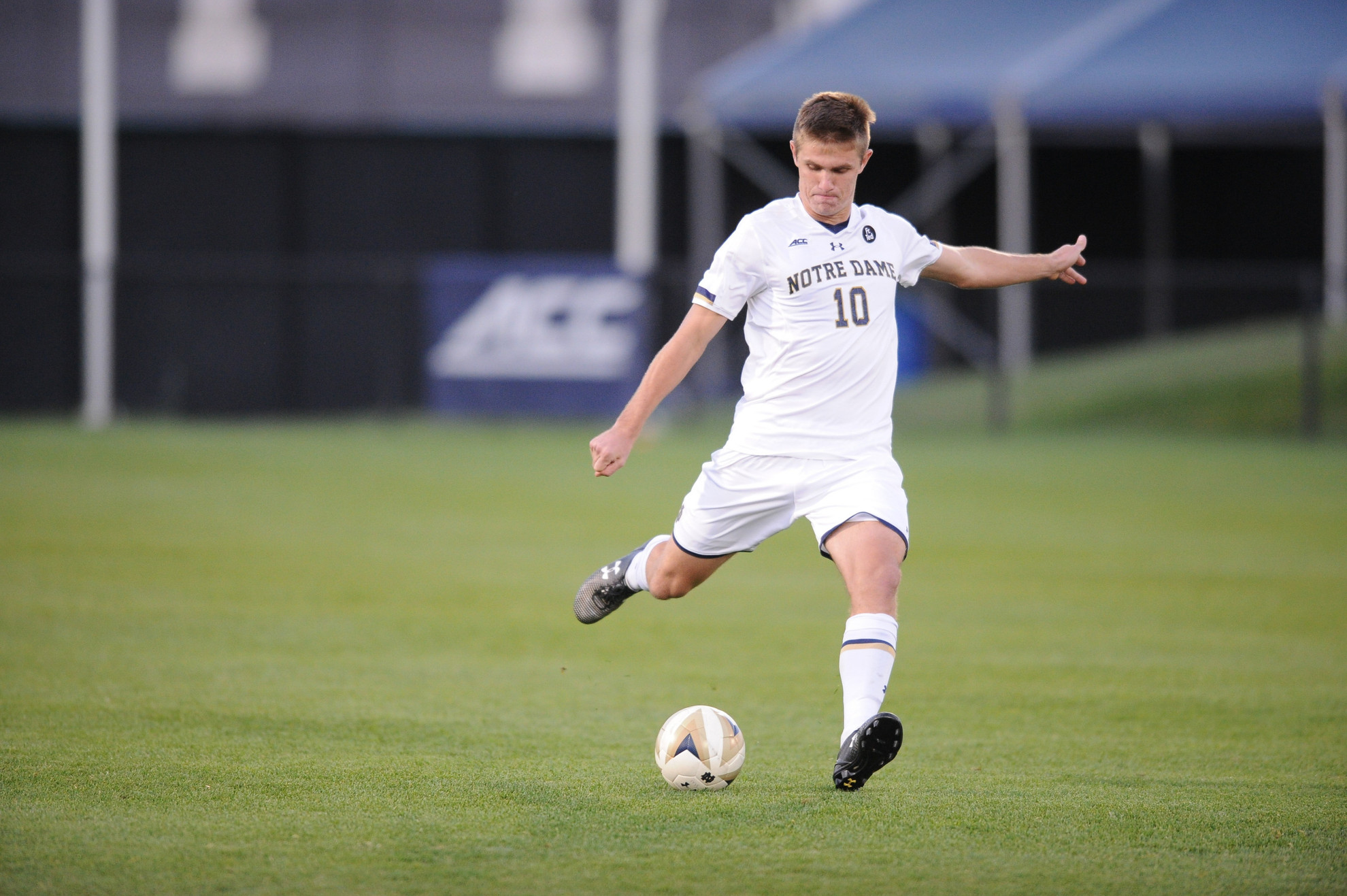 #14 Irish Roll 5-0 Over Pitt On Senior Day Brandon Aubrey notched his second goal of the season during a 5-0 shutout victory over Pittsburgh in the 2015 regular season finale on Saturday