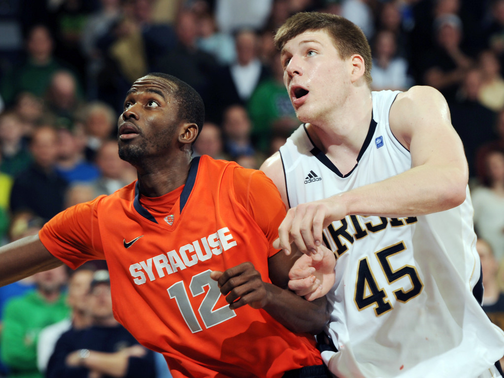 Irish Upset No. 1 Syracuse, 67-58 (AP)