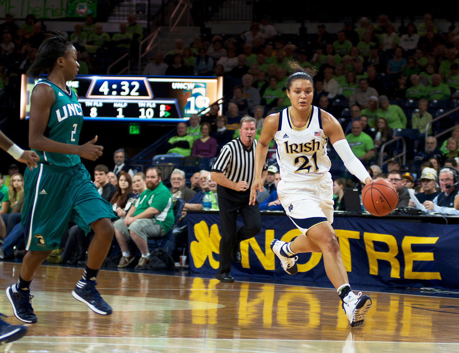 Top-20 Test On Tap Monday As #6/7 Irish Host #20/18 Michigan State Senior guard/tri-captain Kayla McBride made the most of her 21 minutes in Saturday's opener against UNC Wilmington, collecting 17 points, five rebounds and four assists.