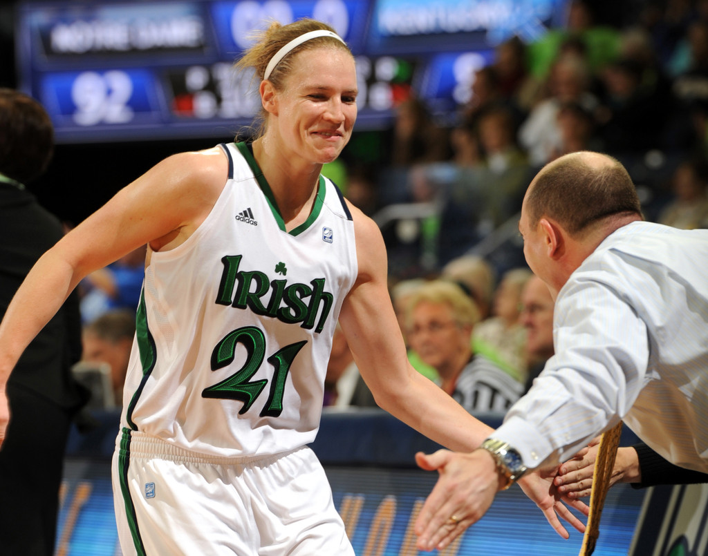 No. 3 Irish Race Past No. 8/7 Kentucky, 92-83 (AP)