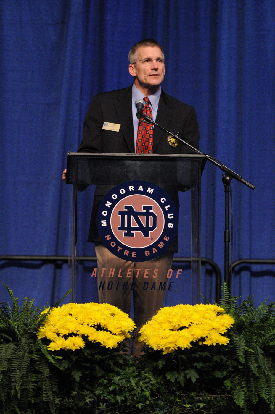 2010 Monogram Club Blue-Gold Football Weekend After dinner, Monogram Club president Joe Restic '79 made his way to the podium to share the many contributions the Club has made over the past year to benefit the football program.