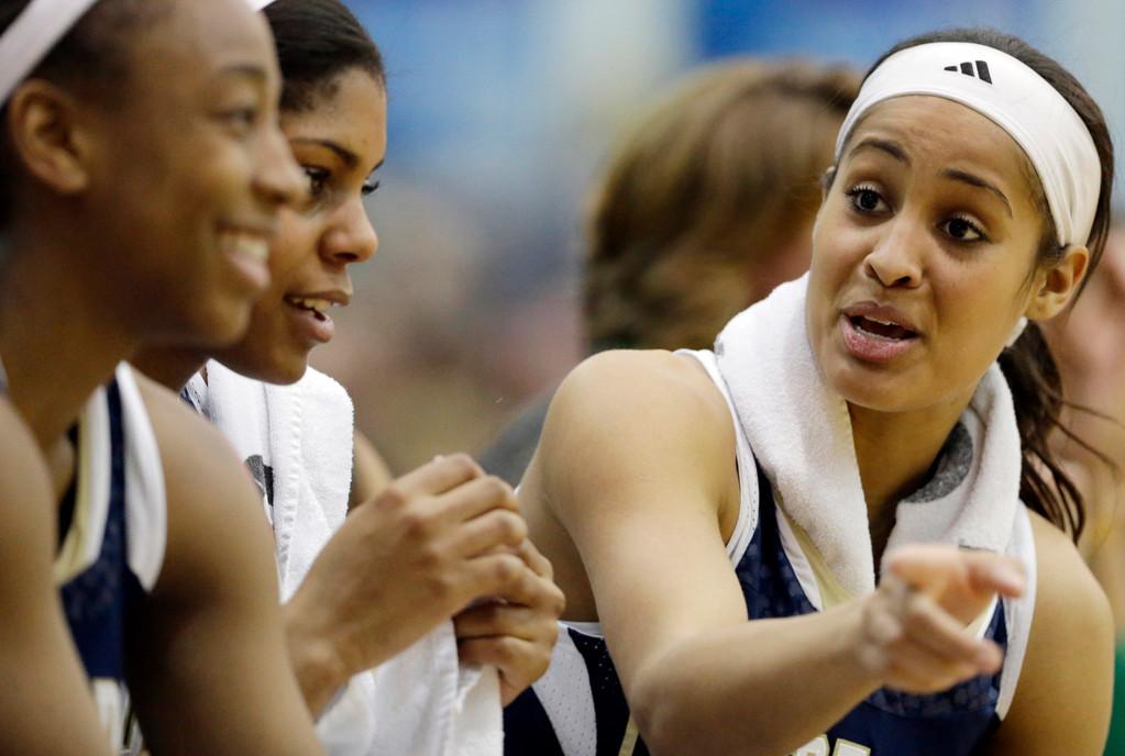 Diggins Leads No. 2 Notre Dame Past DePaul, 84-56 (AP)