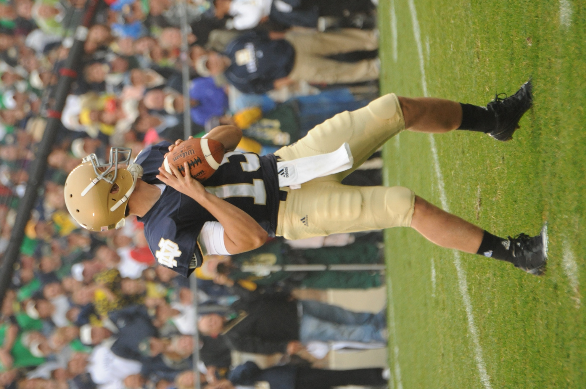 Fighting Irish Fan Chat – Nov. 18 ARCHIVE Freshman quarterback Tommy Rees, who became the first Notre Dame rookie signal-caller in three decades to lead the Fighting Irish to a win over a ranked opponent in his first start, headlined this week's UND.com Fighting Irish Fan Chat.