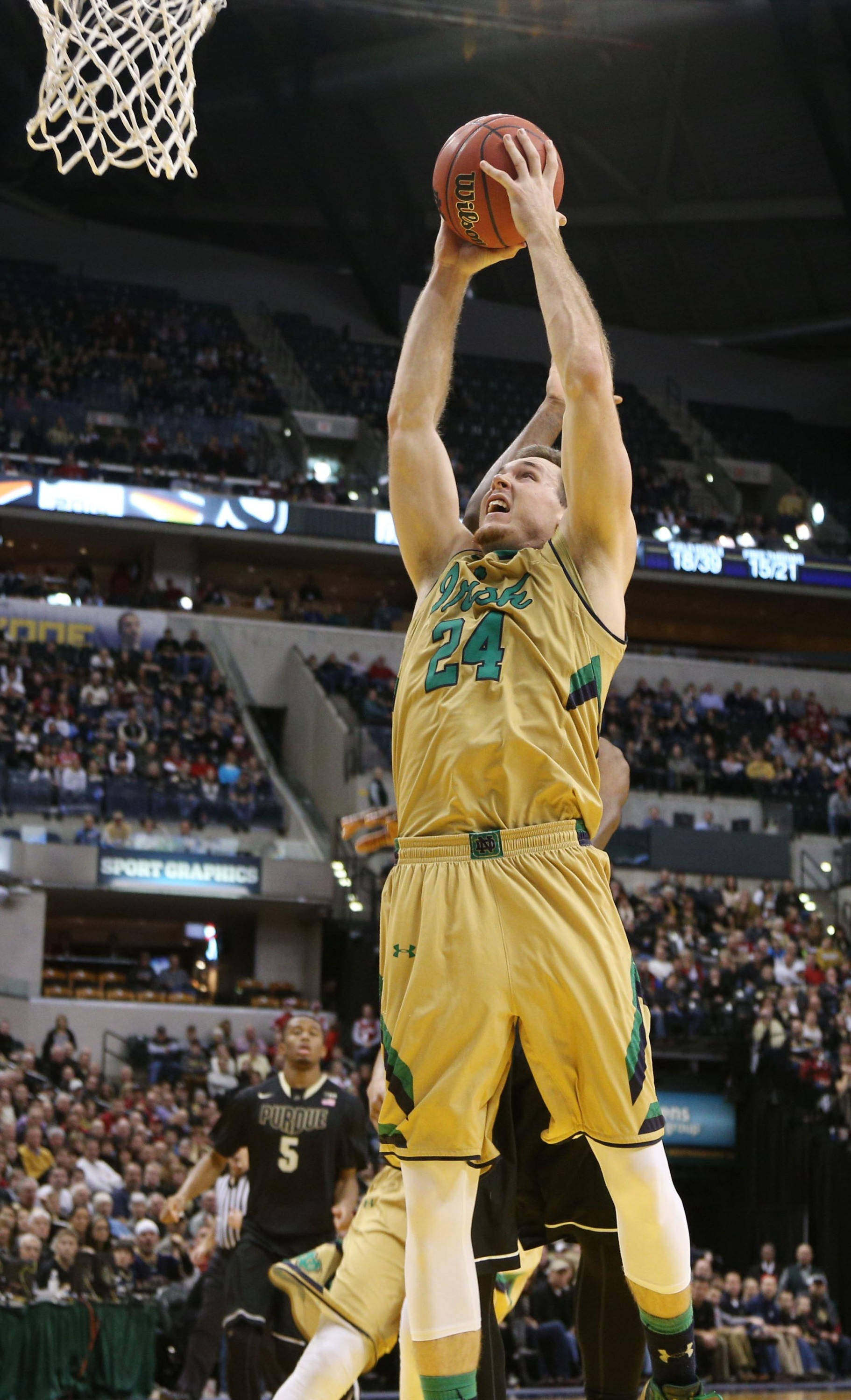 #21/21 Irish Play Host To Northern Illinois On Monday Pat Connaughton notched his team-high third double-double of the season on Saturday versus Purdue with 19 points and a career-high tying 14 rebounds.